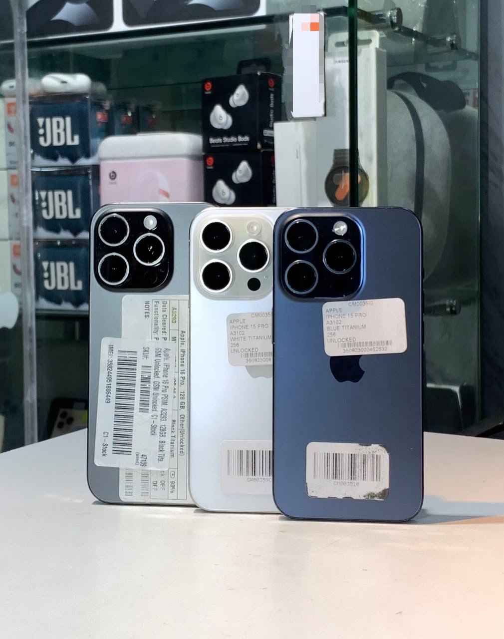 iPhone 15 pro Uk Used 256Gb physical sim