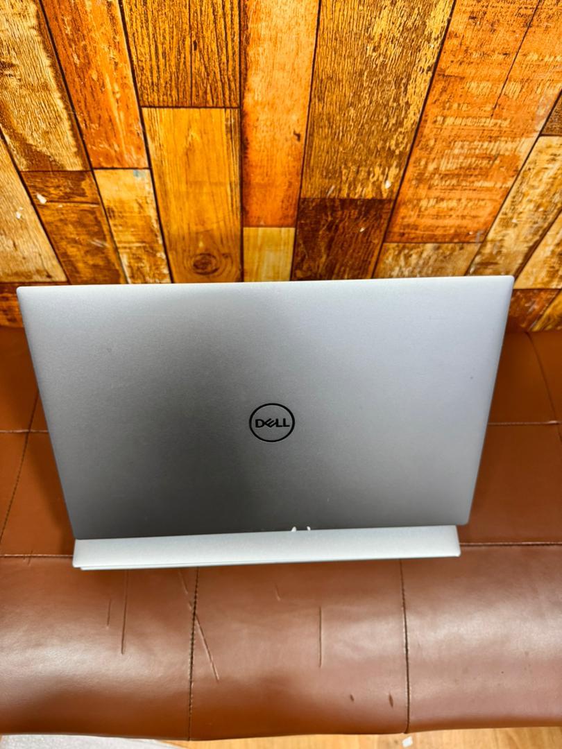 Dell precision 5560,512gb/32/4gb