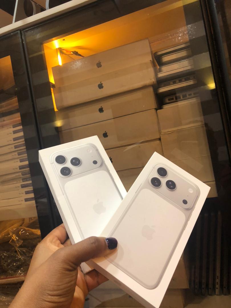 IPHONE 17 PRO MAX 256GB DEEP BLUE