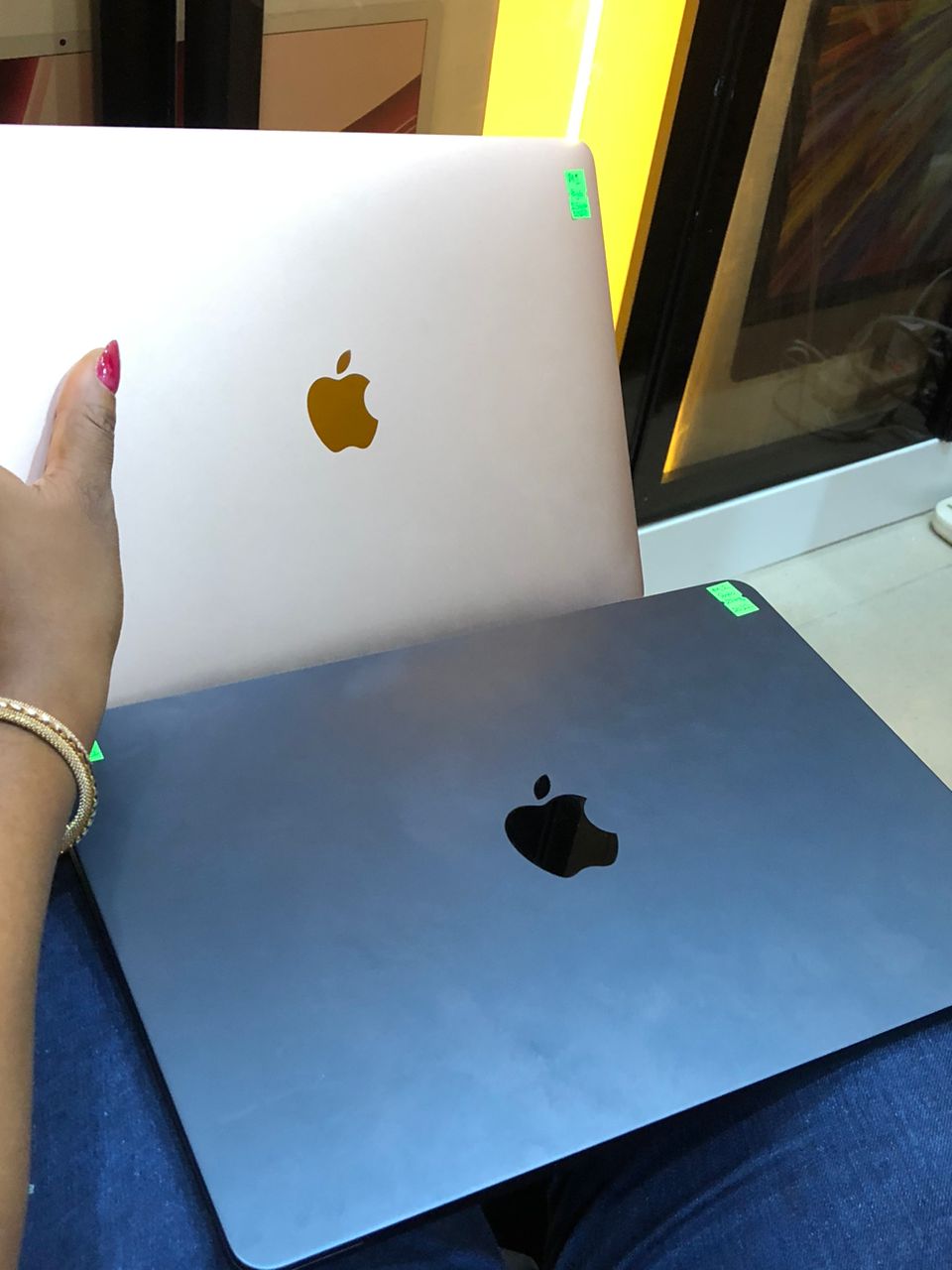 MACBOOK PRO 2018 16GB/256GB