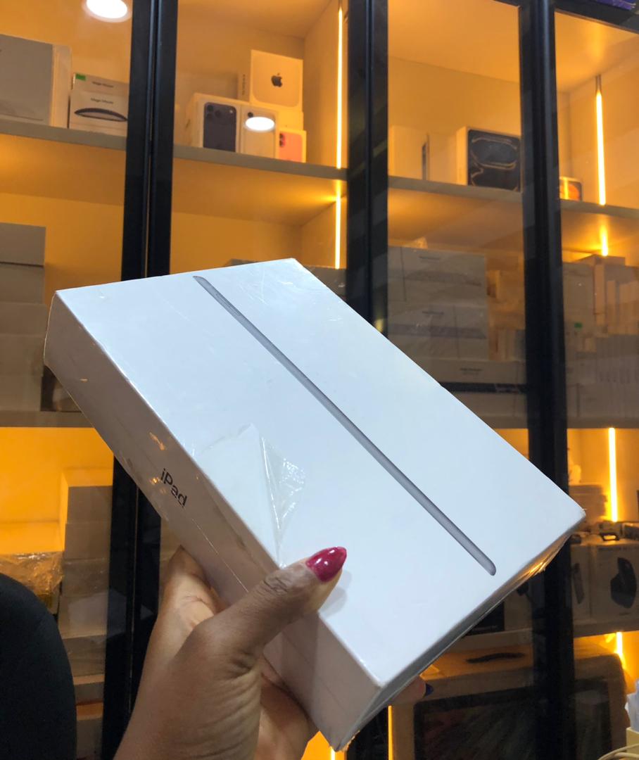 IPAD 8TH GEN 32GB WIFI ONLY