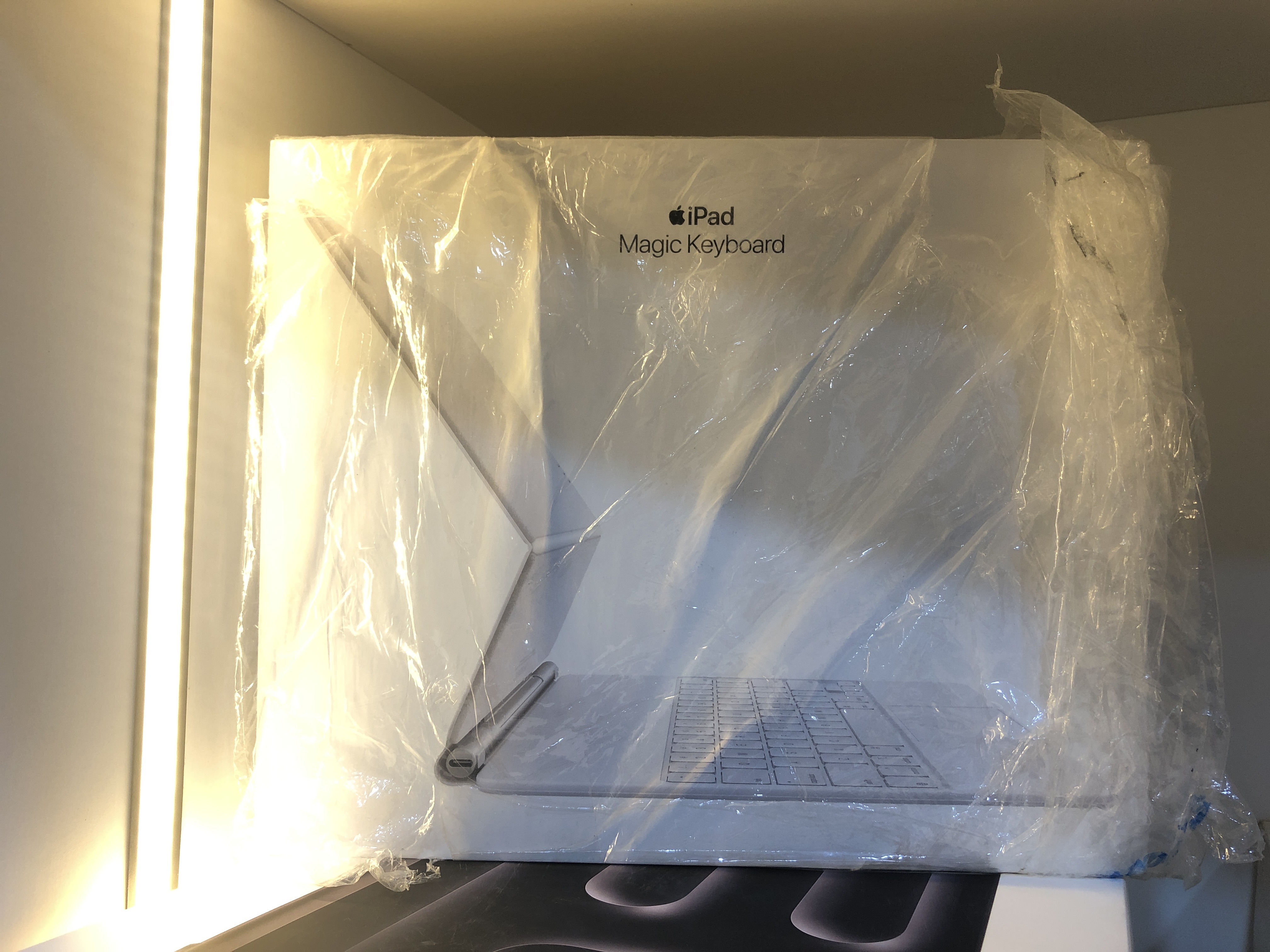 MAGIC KEYBOARD FOLIO