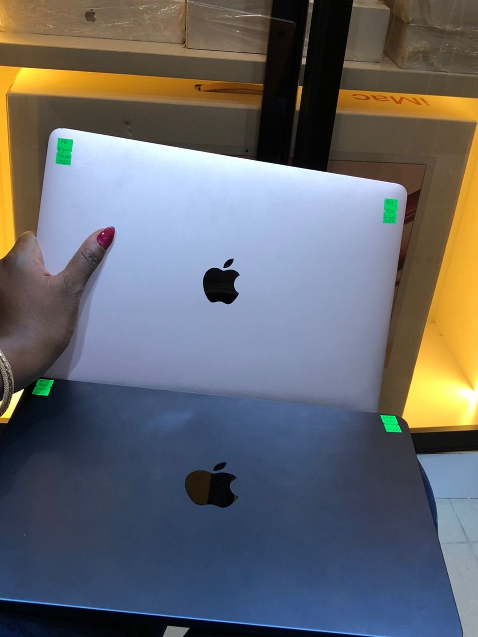 USED MACBOOK PRO M2 2023 16GB/512GB 14"